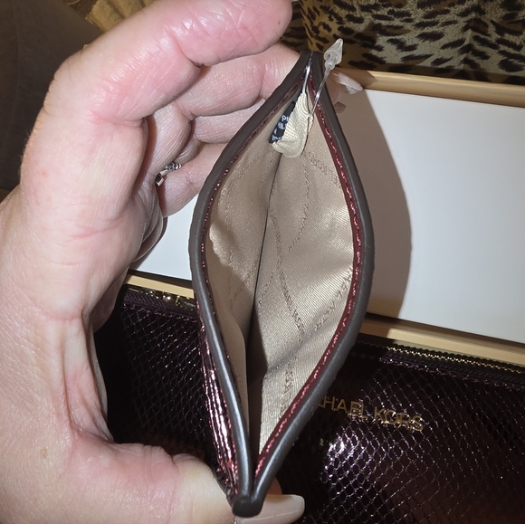 NWT Michael Kors Shimmering Plum Handbag & Cardholder Set In Box - Picture 4 of 10